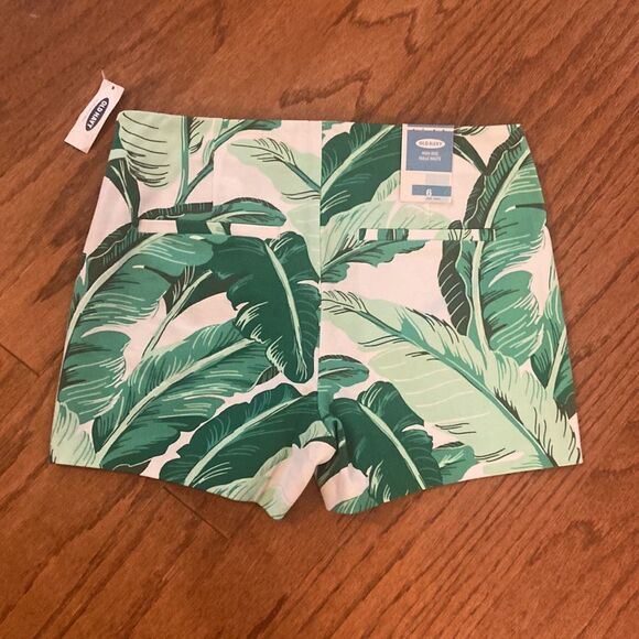 NWT Old Navy shorts, high-rise 10 inches from crotch to waist,  size 6 - Picture 8 of 9